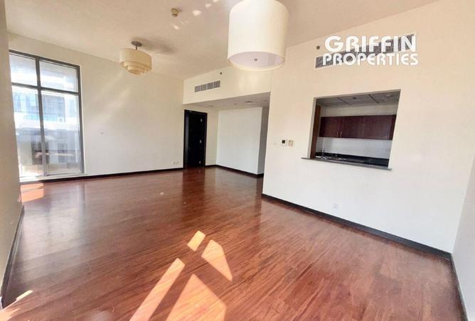 98241933 - Property Image 3