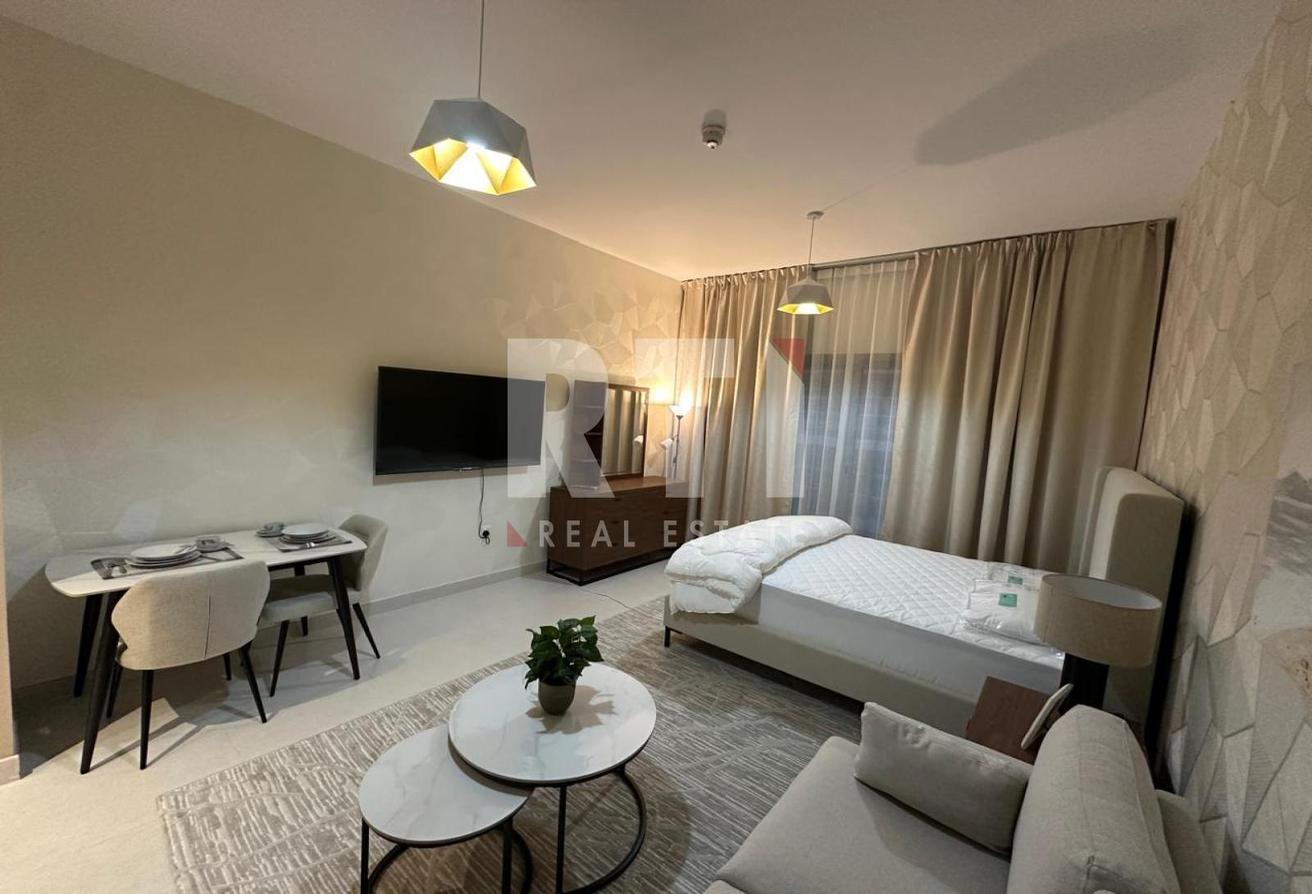 FULLY UPGRADED |NEWLY FURNISHED | SPACIOUS photo 10