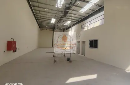 Warehouse - Studio - 1 Bathroom for rent in Al Sajaa Industrial - Al Sajaa - Sharjah