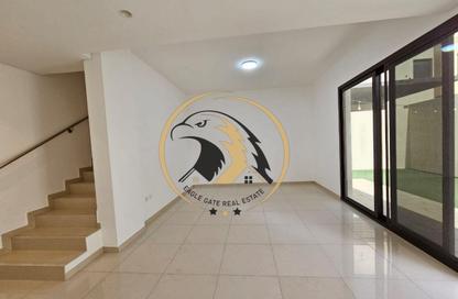 Townhouse - 2 - 4 for rent in Nasma Residence - Al Tai - Sharjah