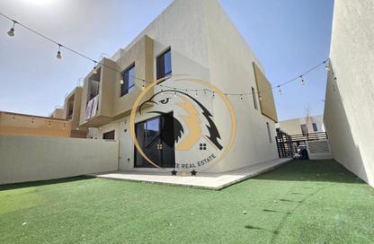 Townhouse - 2 - 4 for rent in Nasma Residence - Al Tai - Sharjah