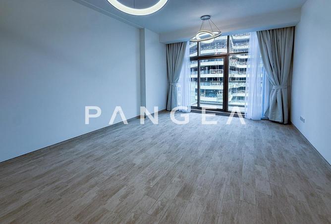 73848404 - Property Image 2