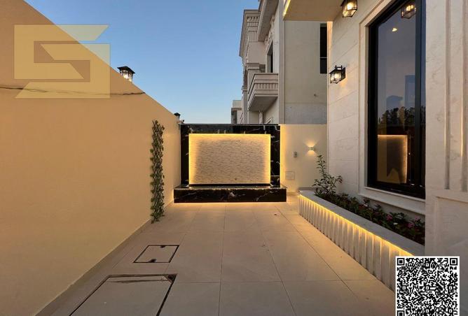 102820919 - Property Image 3