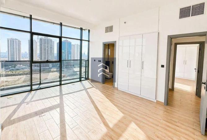 122932353 - Property Image 3