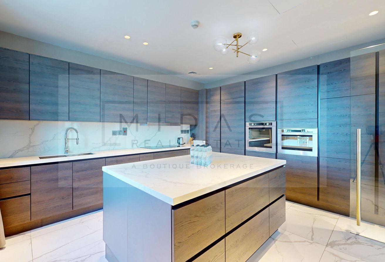 Exclusive I Skyline Views I Luxury I Penthouse photo 13