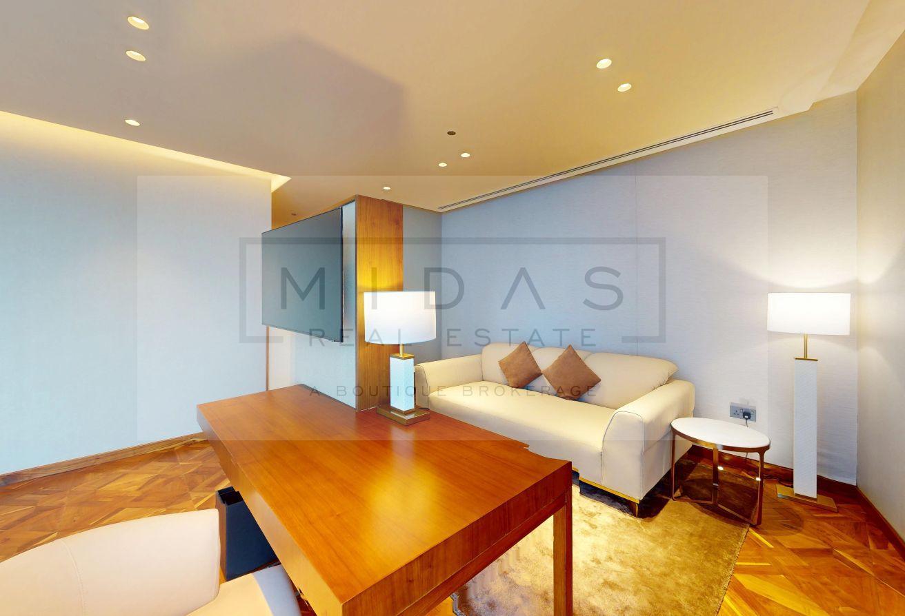 Exclusive I Skyline Views I Luxury I Penthouse photo 25
