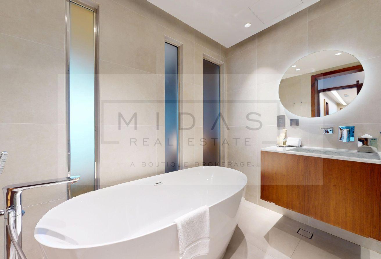 Exclusive I Skyline Views I Luxury I Penthouse photo 19