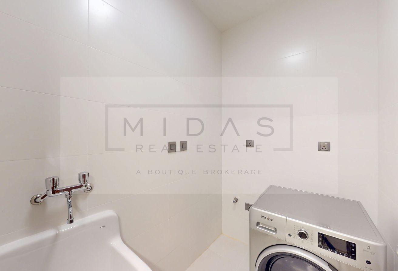 Exclusive I Skyline Views I Luxury I Penthouse photo 15