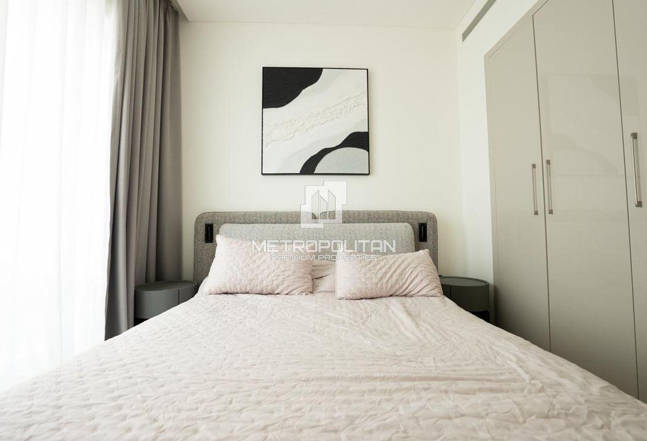 Stylish and Modern | Prime Location | Furnished photo 2