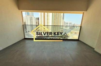 Apartment - 4 - 3 for rent in Al Majaz 3 - Al Majaz - Sharjah