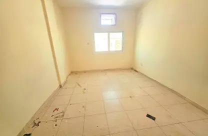 شقة - غرفة نوم - 1 حمام للايجار في طريق فاير ستاشن - مويلح - الشارقة