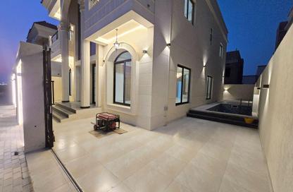 Villa - 5 Bedrooms - 7 Bathrooms for sale in Al Yasmeen 1 - Al Yasmeen - Ajman