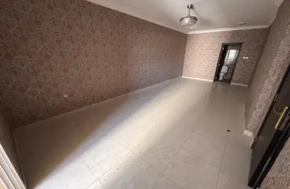 شقة - 2 غرف نوم - 2 حمامات للايجار في الجرف الصناعية 2 - الجرف الصناعية - عجمان