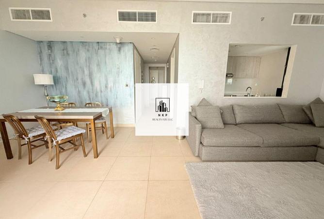 102820869 - Property Image 3
