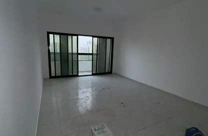 Apartment - 7+ Bedrooms - 2 Bathrooms for rent in Al Majaz 2 - Al Majaz - Sharjah