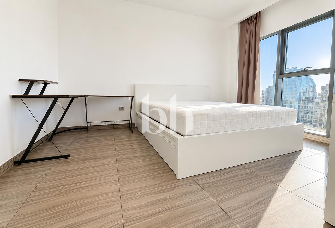 Fully Furnished | High Floor | Spacious Layout photo 4