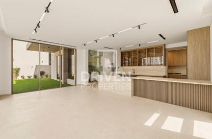 Villa - 6 Bedrooms - 7 Bathrooms for sale in Nad Al Sheba Gardens 5 - Nad Al Sheba Gardens - Nad Al Sheba - Dubai