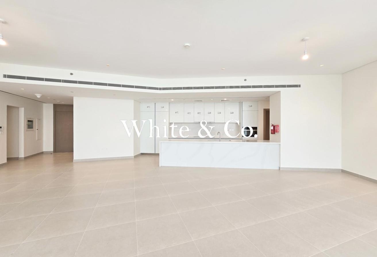 Large Layout | 3 Bedrooms | Lagoon Facing photo 2