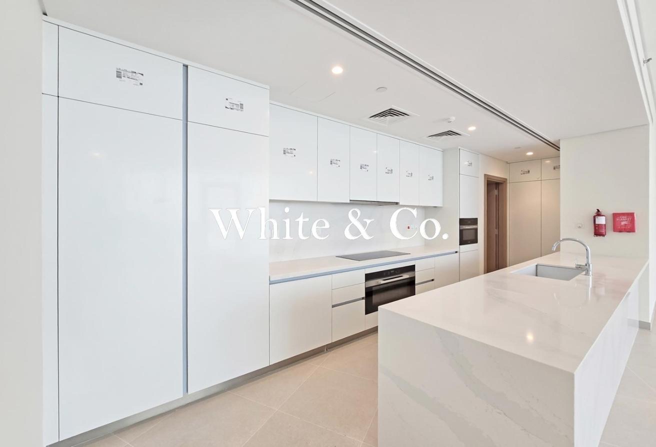 Large Layout | 3 Bedrooms | Lagoon Facing photo 5