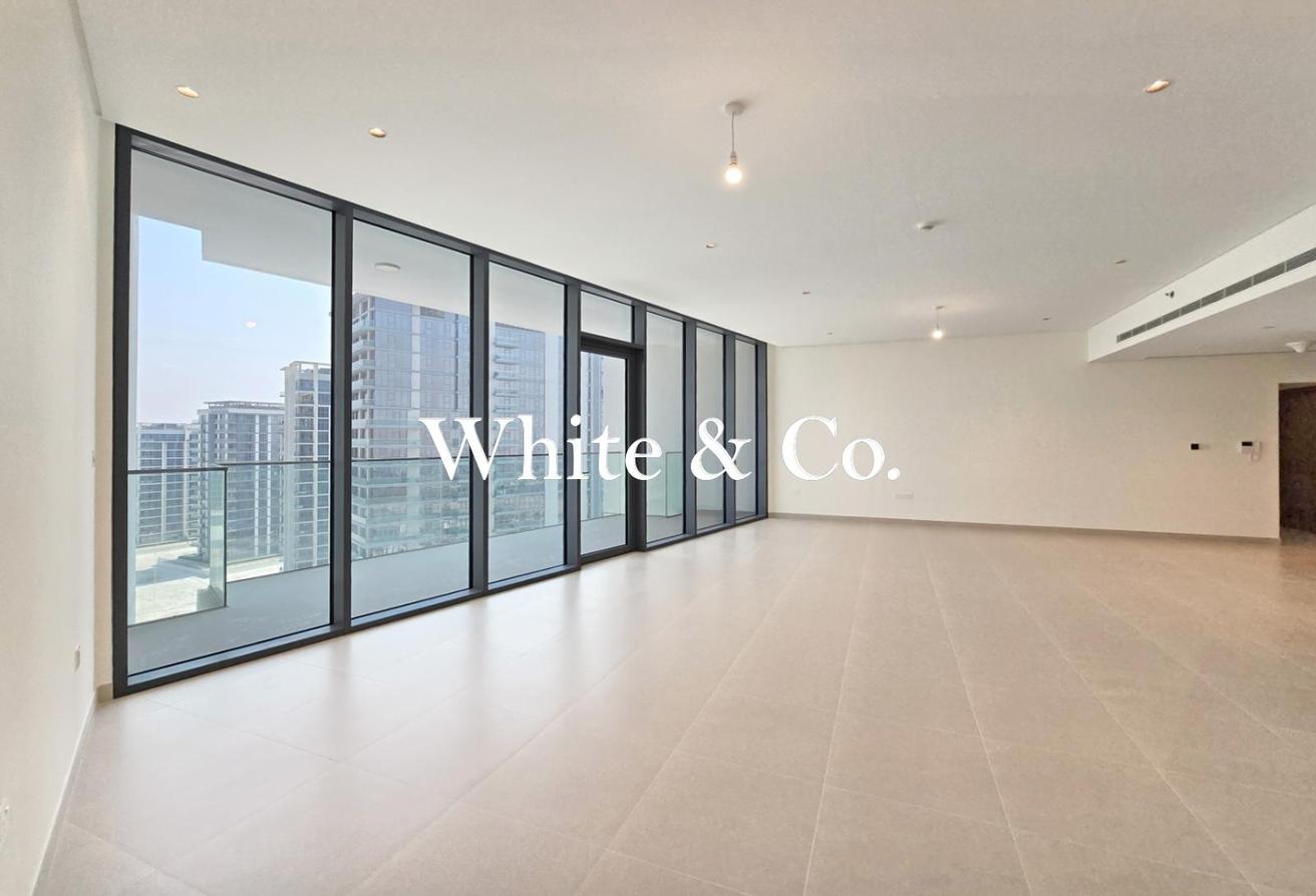Large Layout | 3 Bedrooms | Lagoon Facing photo 3