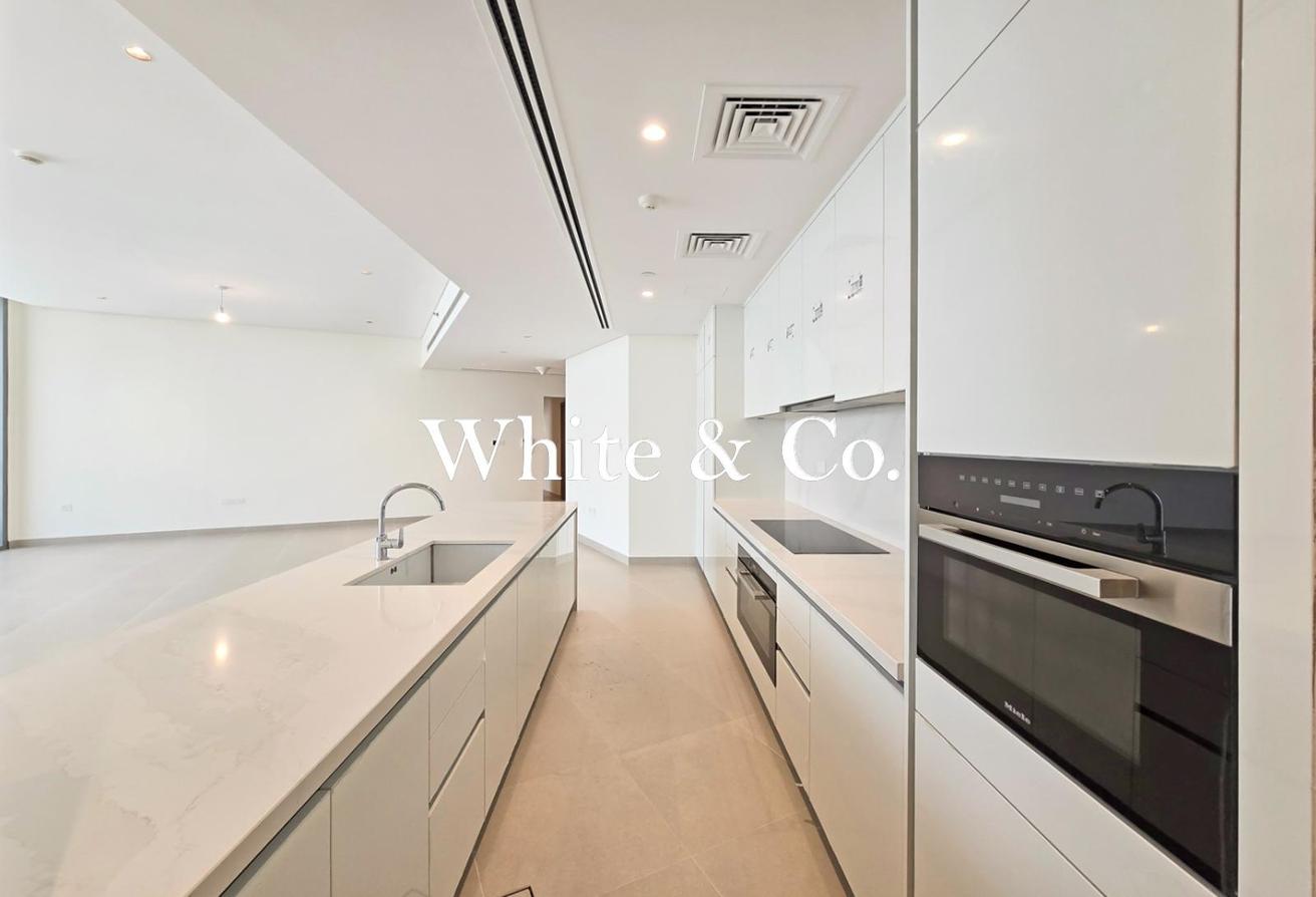 Large Layout | 3 Bedrooms | Lagoon Facing photo 6