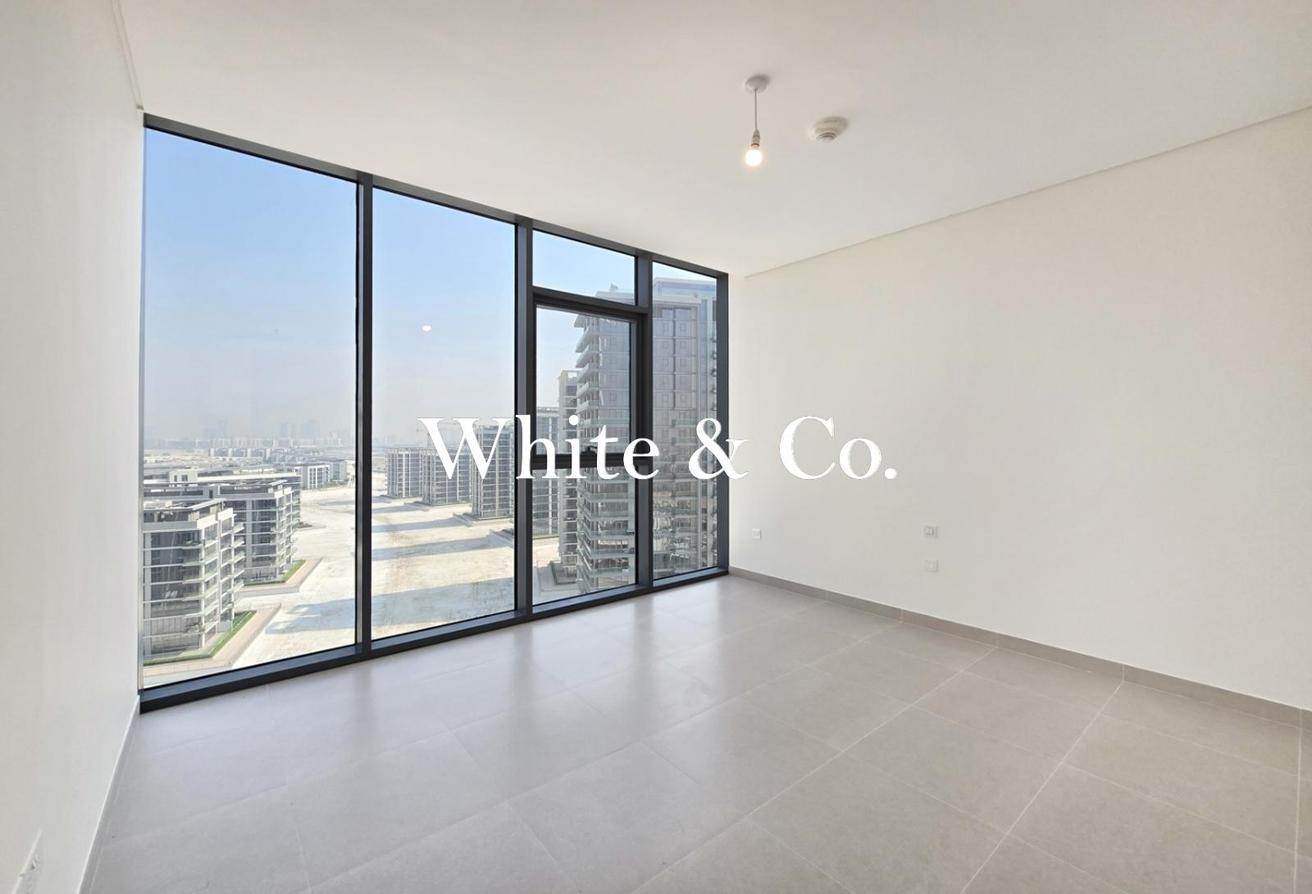 Large Layout | 3 Bedrooms | Lagoon Facing photo 16