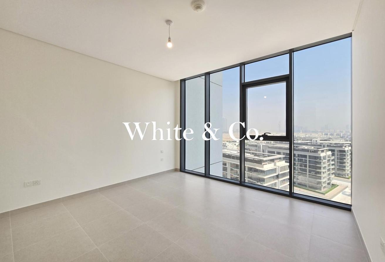 Large Layout | 3 Bedrooms | Lagoon Facing photo 9
