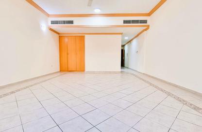 Apartment - Studio - 1 Bathroom for rent in Oud Metha - Bur Dubai - Dubai