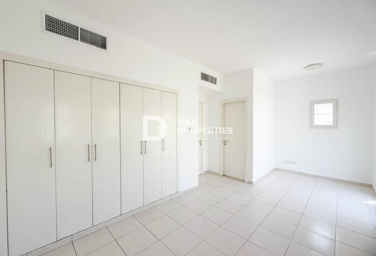 Type 4E | Near Pool And Park | Well Maintained photo 9