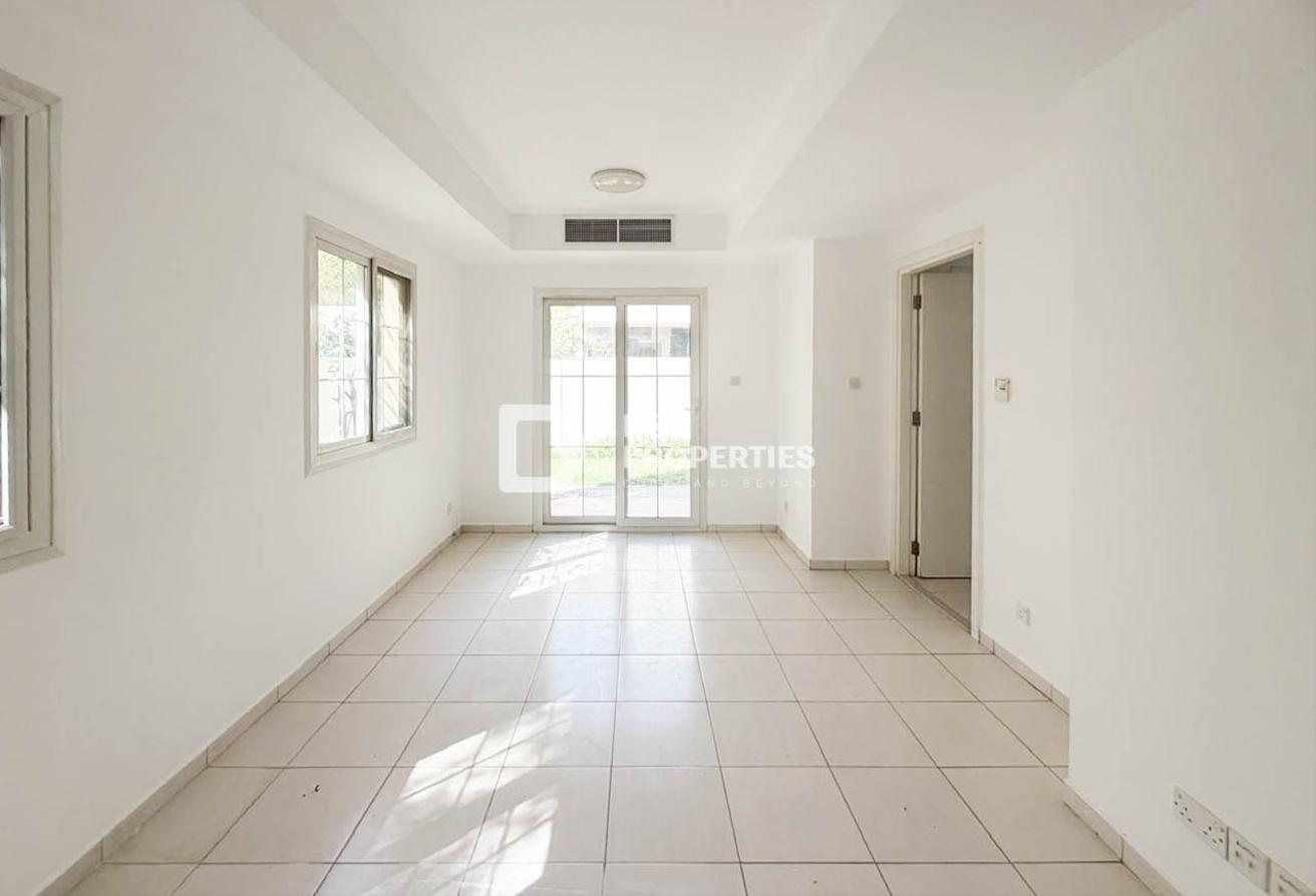 Type 4E | Near Pool And Park | Well Maintained photo 4