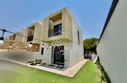 Townhouse - 2 Bedrooms - 4 Bathrooms for sale in Nasma Residence - Al Tai - Sharjah