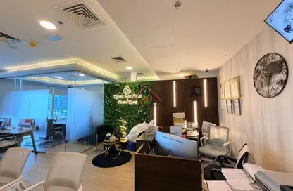 Office Space - 1 Bedroom for rent in Park Lane Tower - Business Bay - Dubai