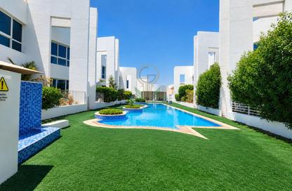 Villa - 4 - 4 for rent in Jumeirah 1 Villas - Jumeirah 1 - Jumeirah - Dubai Villa - 4 - 4 for rent in Jumeirah 1 Villas - Jumeirah 1 - Jumeirah - Dubai