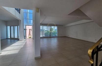 Villa - 4 - 4 for rent in Jumeirah 1 Villas - Jumeirah 1 - Jumeirah - Dubai Villa - 4 - 4 for rent in Jumeirah 1 Villas - Jumeirah 1 - Jumeirah - Dubai