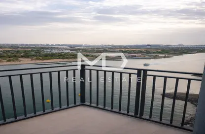 Apartment - 3 Bedrooms - 3 Bathrooms for rent in Waters Edge - Yas Island - Abu Dhabi