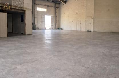 Warehouse - Studio - 1 Bathroom for rent in Umm Al Thuoob - Umm Al Quwain