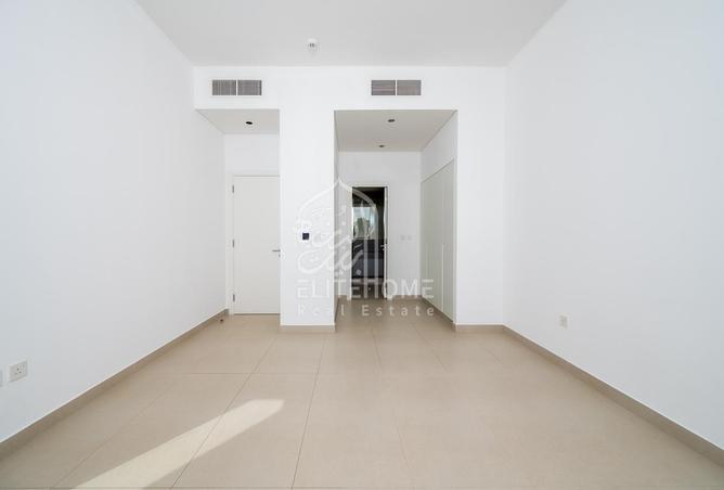 74260511 - Property Main Image