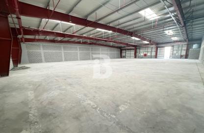 Warehouse - Studio for rent in Dubai Investment Park 1 (DIP 1) - Dubai Investment Park (DIP) - Dubai
