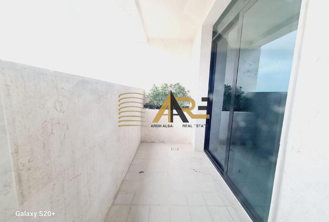 69891720 - Property Image 3