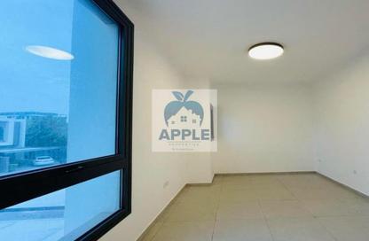 Townhouse - 2 Bedrooms - 4 Bathrooms for rent in Sarab 2 - Aljada - Sharjah