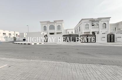 Villa - 5 Bedrooms - 7+ Bathrooms for rent in Barashi - Al Badie - Sharjah