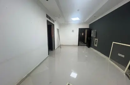 شقة - غرفة نوم - 2 حمامات للايجار في شارع التعاون الجديد - التعاون - الشارقة