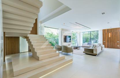 Villa - 5 - 6 for sale in District 3 - Jumeirah Park - Dubai Villa - 5 - 6 for sale in District 3 - Jumeirah Park - Dubai