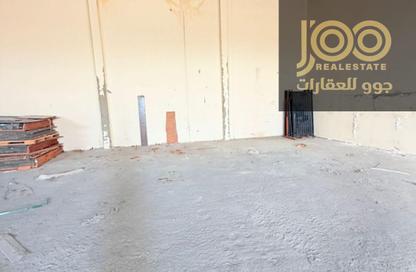 Warehouse - Studio - 1 for rent in Umm Al Thuoob - Umm Al Quwain