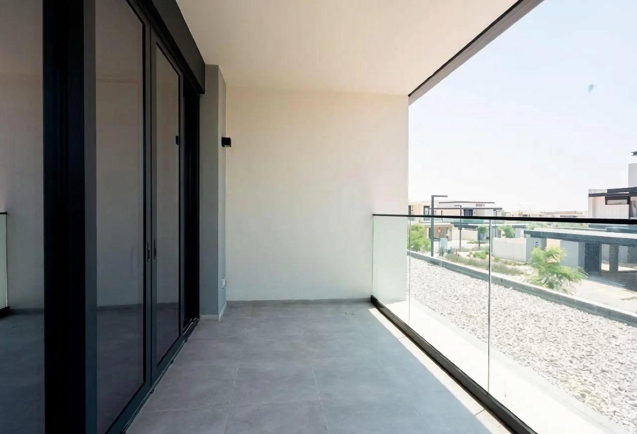 Prime Location | 6 Bedroom Villa | Jebel Ali Villa photo 3