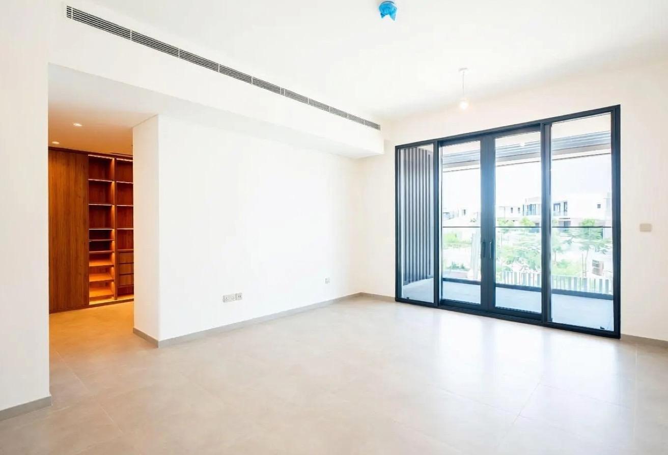 Prime Location | 6 Bedroom Villa | Jebel Ali Villa photo 19