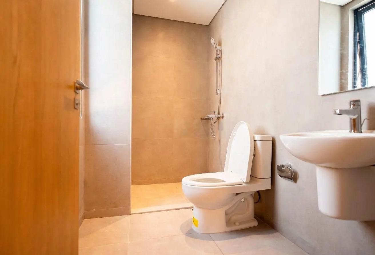 Prime Location | 6 Bedroom Villa | Jebel Ali Villa photo 5