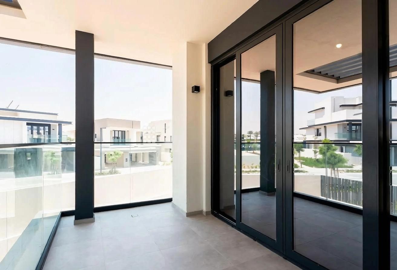 Prime Location | 6 Bedroom Villa | Jebel Ali Villa photo 17