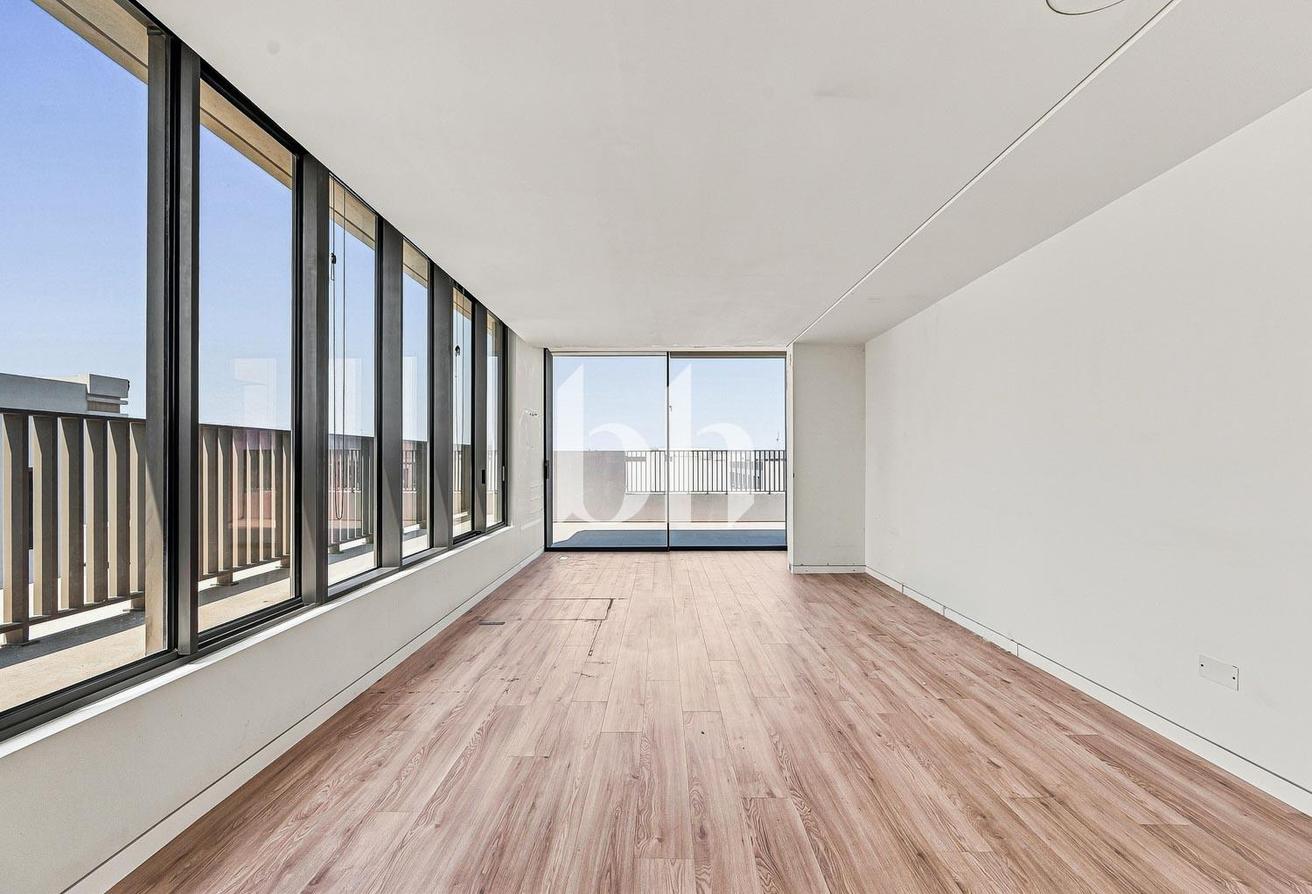 Serene living | Custom built | Luxury | Available photo 7