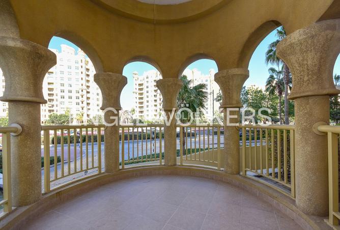 98692537 - Property Image 3